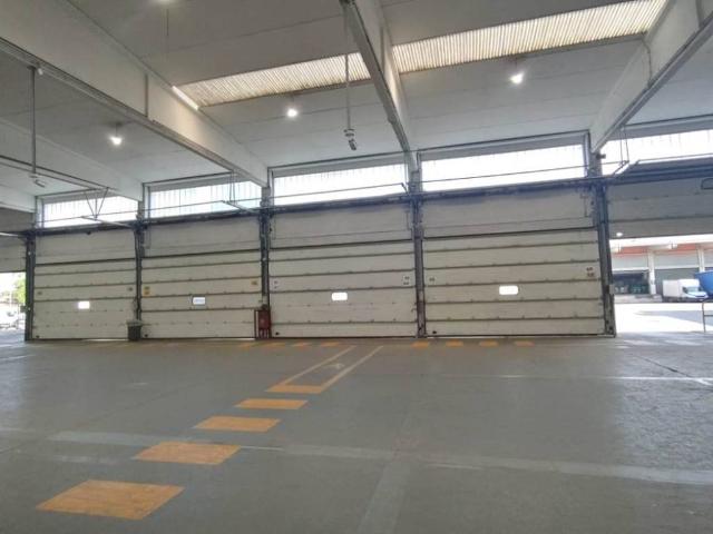 Locale Commerciale in affitto a Borgolombardo, San Giuliano Milanese