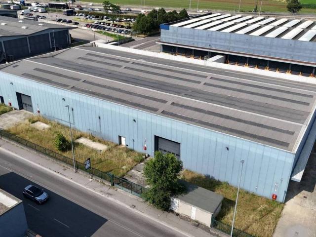 Locale Commerciale in affitto a San Giuliano Milanese, Lombardia