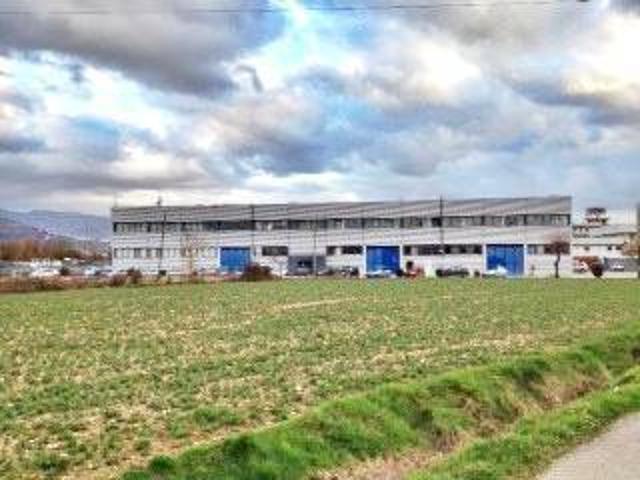 Locale Commerciale in affitto a San Giustino, Perugia