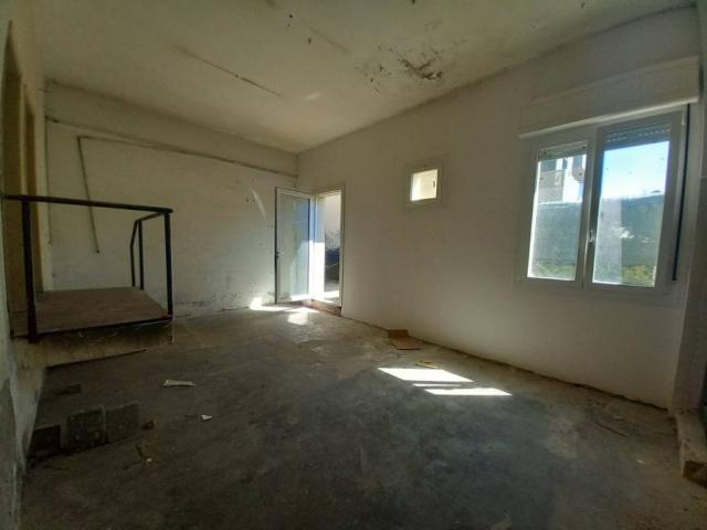 Locale Commerciale in affitto a Caselle, San Lazzaro