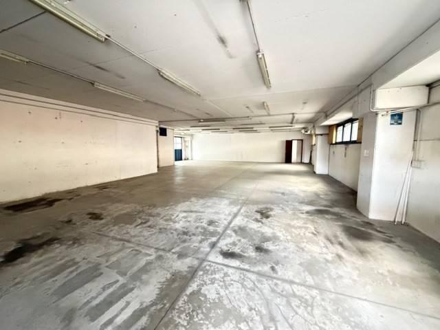 Locale Commerciale in affitto a San Lazzaro, Reggio Emilia