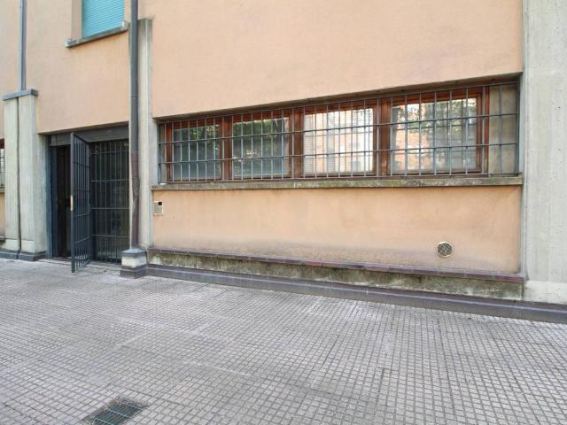 Locale Commerciale in affitto a Cicogna, San Lazzaro