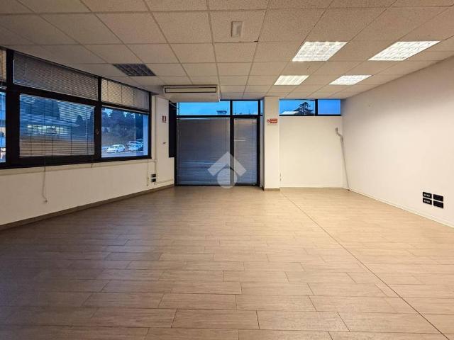Locale Commerciale in affitto a Domagnano