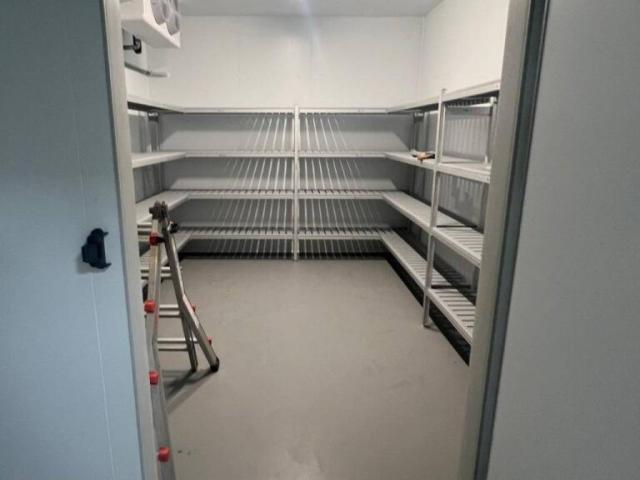 Locale Commerciale in affitto a Case Nuove, San Martino Buon Albergo