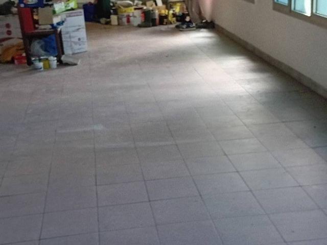 Locale Commerciale in affitto a Pianura Reggiana, Re