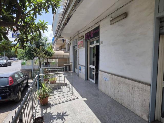 Locale Commerciale in affitto a San Marzano Sul Sarno, Campania