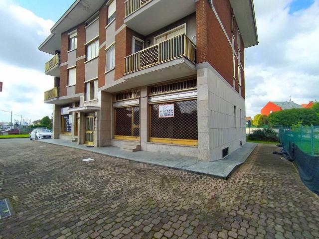 Locale Commerciale in affitto a Borgata Colombretto, Piemonte