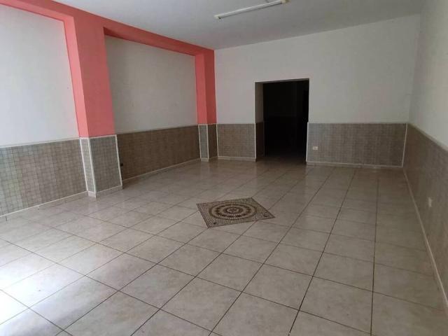 Locale Commerciale in affitto a Puglia, Foggia