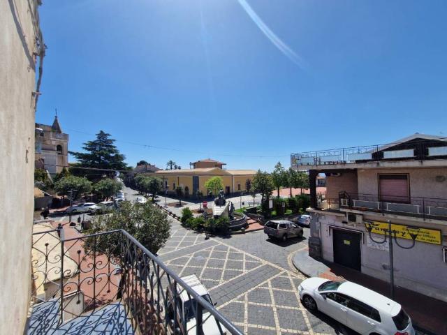 Locale Commerciale in affitto a San Pietro Clarenza, Sicilia