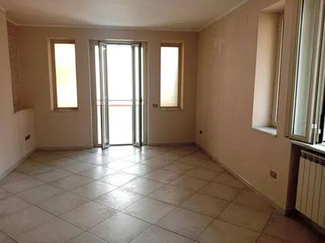 Locale Commerciale in affitto a San Prisco, Campania