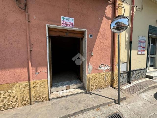 Locale Commerciale in affitto a San Prisco, Campania