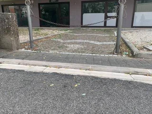 Locale Commerciale in affitto a San Salvatore Telesino, Campania