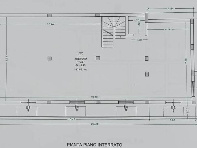 Locale Commerciale in affitto a Settempeda, Marche
