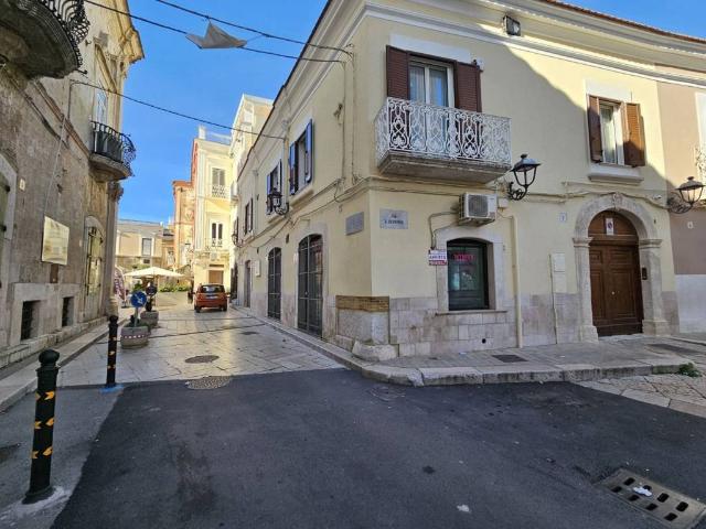 Locale Commerciale in affitto a Puglia, Foggia