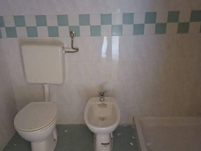 Locale Commerciale in affitto a Puglia, Foggia