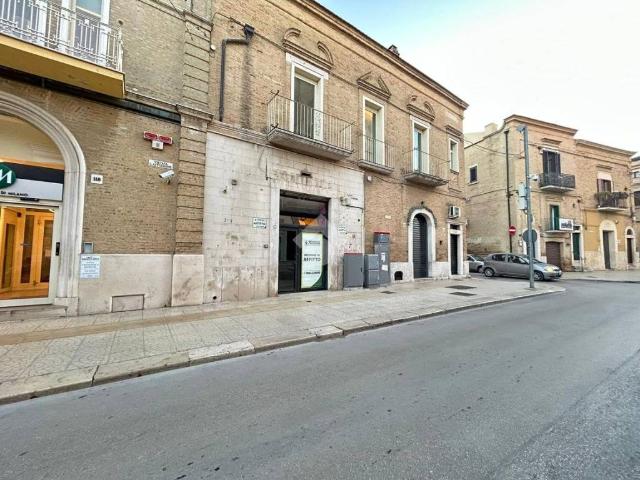 Locale Commerciale in affitto a Puglia, Foggia