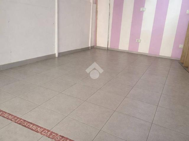 Locale Commerciale in affitto a Puglia, Foggia