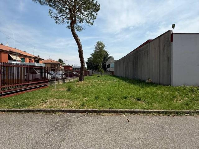 Locale Commerciale in affitto a San Vittore Olona, Lombardia