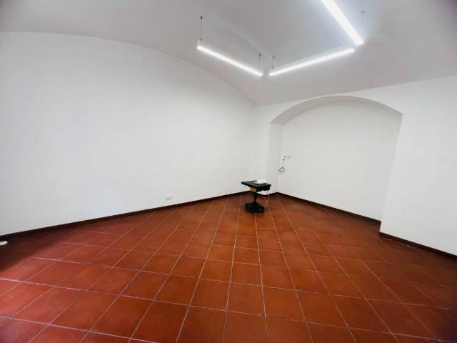 Locale Commerciale in affitto a San Remo, Liguria