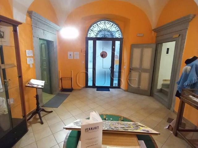 Locale Commerciale in affitto a Sansepolcro, Toscana