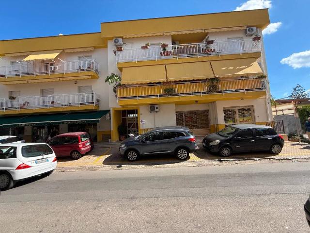 Locale Commerciale in affitto a Porticello, Santa Flavia