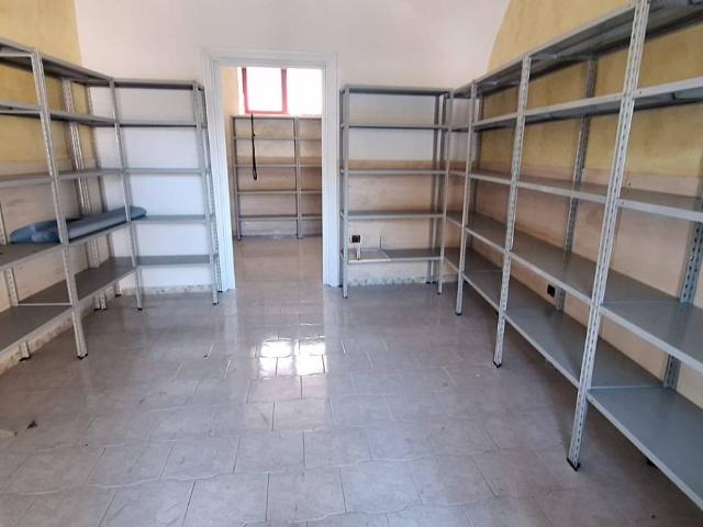 Locale Commerciale in affitto a Santa Maria La Carità, Campania