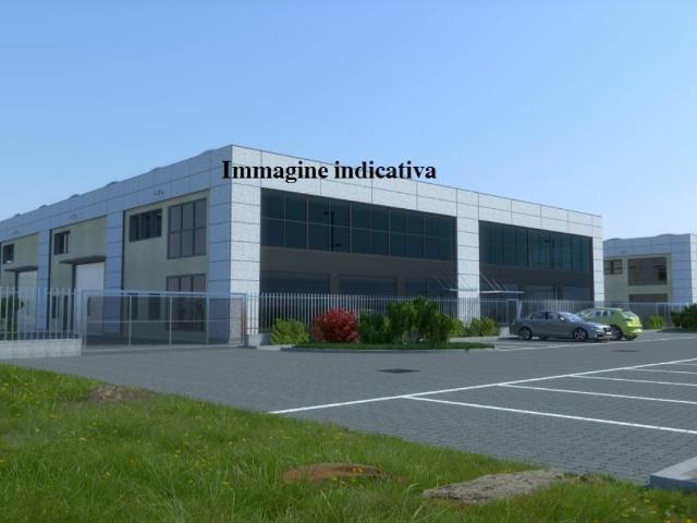 Locale Commerciale in affitto a Santa Maria La Fossa, Campania
