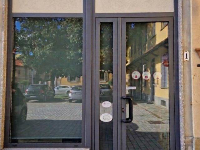 Locale Commerciale in affitto a Piemonte, Torino