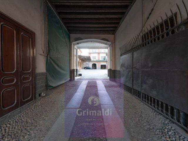Locale Commerciale in affitto a Galeotta, Sant'angelo Lodigiano