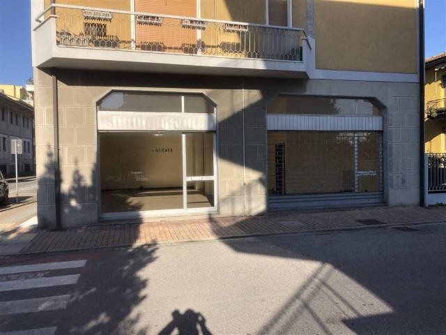 Locale Commerciale in affitto a Sant'angelo Lodigiano, Vignole