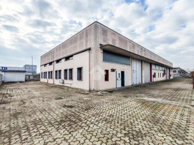 Locale Commerciale in affitto a Galeotta, Sant'angelo Lodigiano