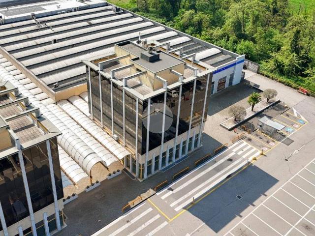 Locale Commerciale in affitto a Cascina Branduzza, Sant'angelo Lodigiano