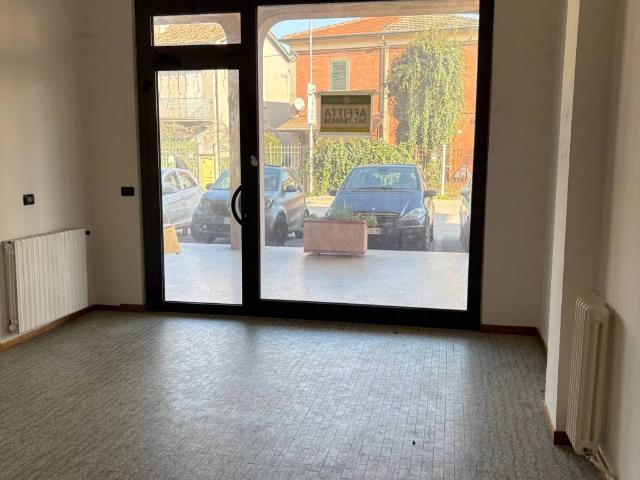 Locale Commerciale in affitto a Unione di comuni Valmarecchia, Santarcangelo Di