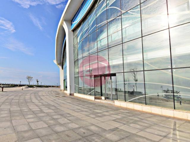 Locale Commerciale in affitto a Unione di comuni Valmarecchia, Santarcangelo Di