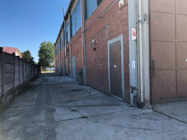 Locale Commerciale in affitto a Piemonte, Torino