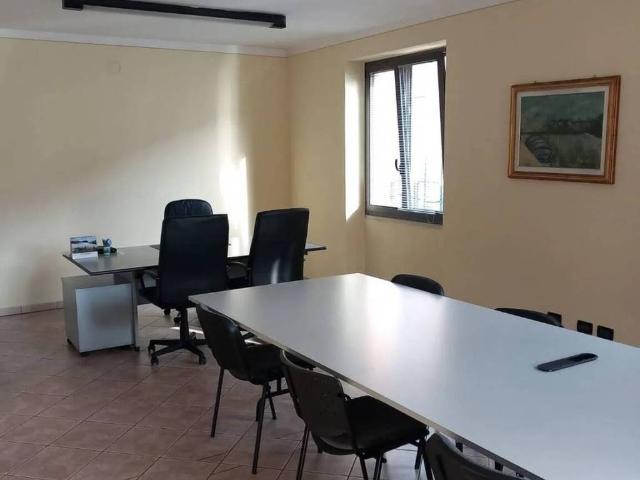 Locale Commerciale in affitto a Comunità montana della valle Trompia, Sarezzo