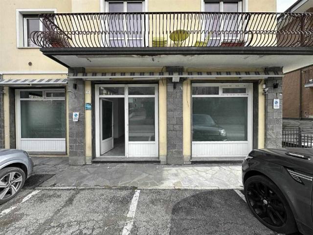 Locale Commerciale in affitto a Sarre, Saint-Maurice