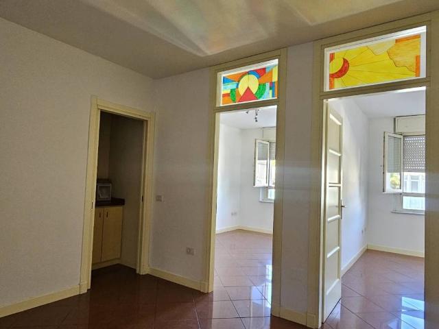 Locale Commerciale in affitto a Cala Di Volpe, Sassari