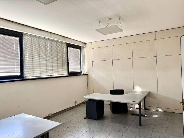 Locale Commerciale in affitto a Unione dei comuni del Distretto Ceramico, Sassuolo