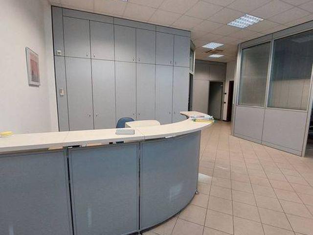 Locale Commerciale in affitto a Unione dei comuni del Distretto Ceramico, Sassuolo