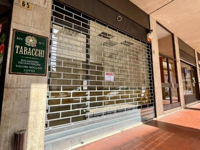 Locale Commerciale in affitto a Piemonte, Cuneo