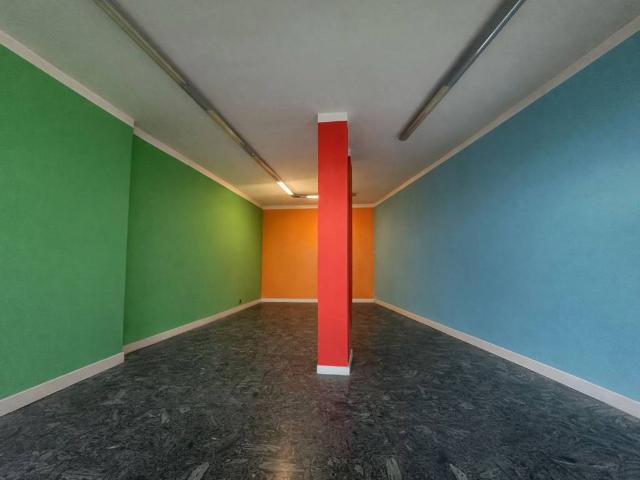Locale Commerciale in affitto a Piemonte, Cuneo