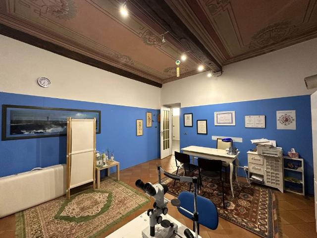 Locale Commerciale in affitto a Piemonte, Cuneo