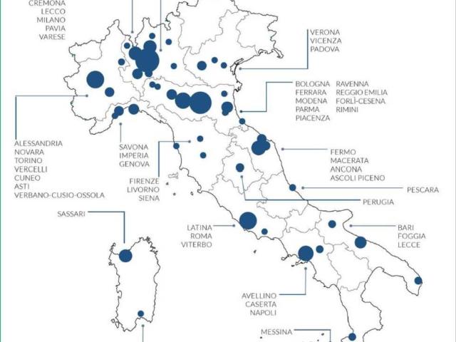 Locale Commerciale in affitto a Piemonte, Cuneo