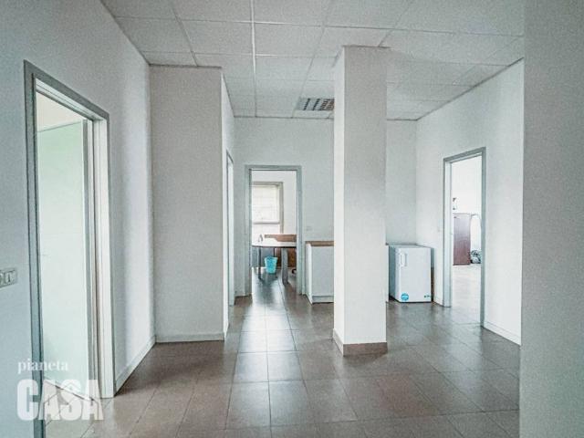 Locale Commerciale in affitto a Savignano Sul Rubicone, Reggio Emilia