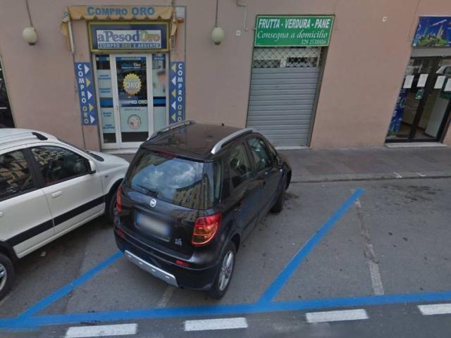 Locale Commerciale in affitto a Oltreletimbro, Albisola Capo