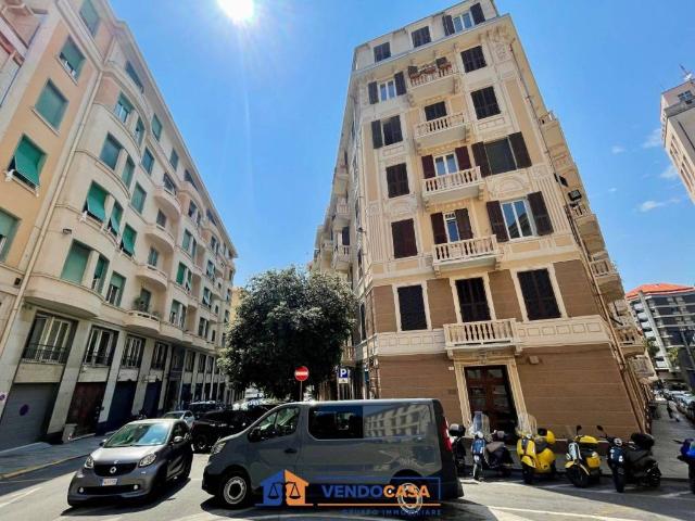 Locale Commerciale in affitto a Villetta, Albisola Capo