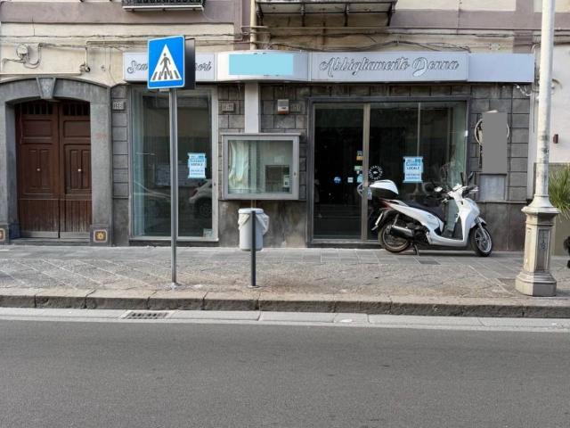 Locale Commerciale in affitto a Scafati, Campania