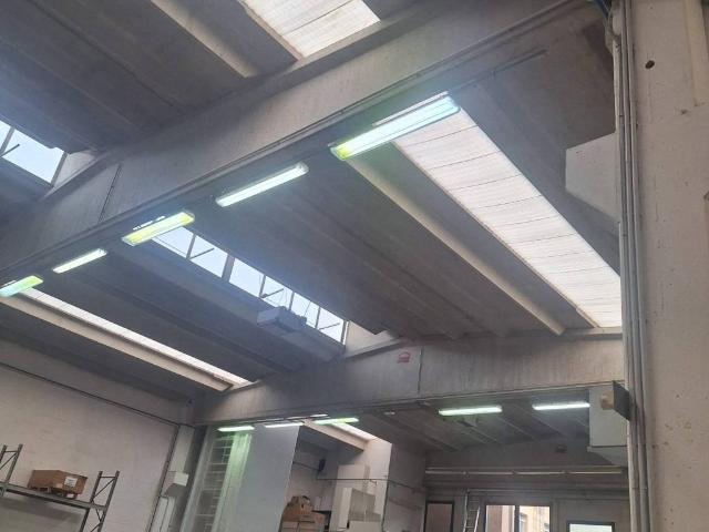 Locale Commerciale in affitto a Tresinaro - Secchia, Re
