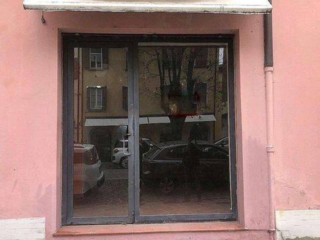 Locale Commerciale in affitto a Tresinaro - Secchia, Re